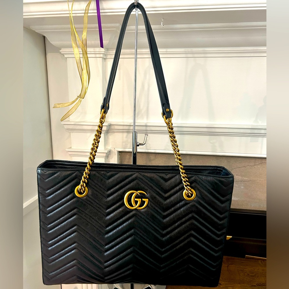 GUCCI GG Marmont Zip Tote Matelasse Leather EUC